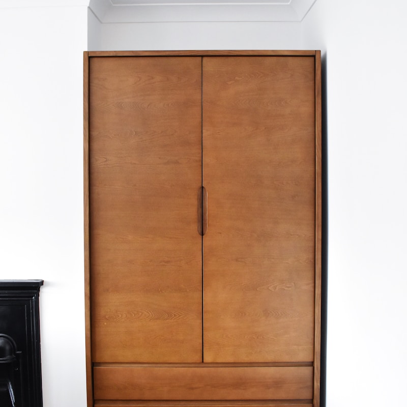 Šatní skříň GARDEROBA 200